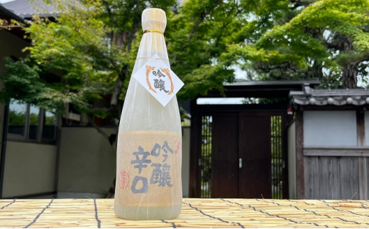 フルーティな吟醸・深みのある純米酒・すっきりとした超辛口の三酒飲みくらべ[№5303-0104]