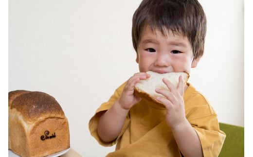 はちみつ酵母パン　　ほんのり甘い食パン2本