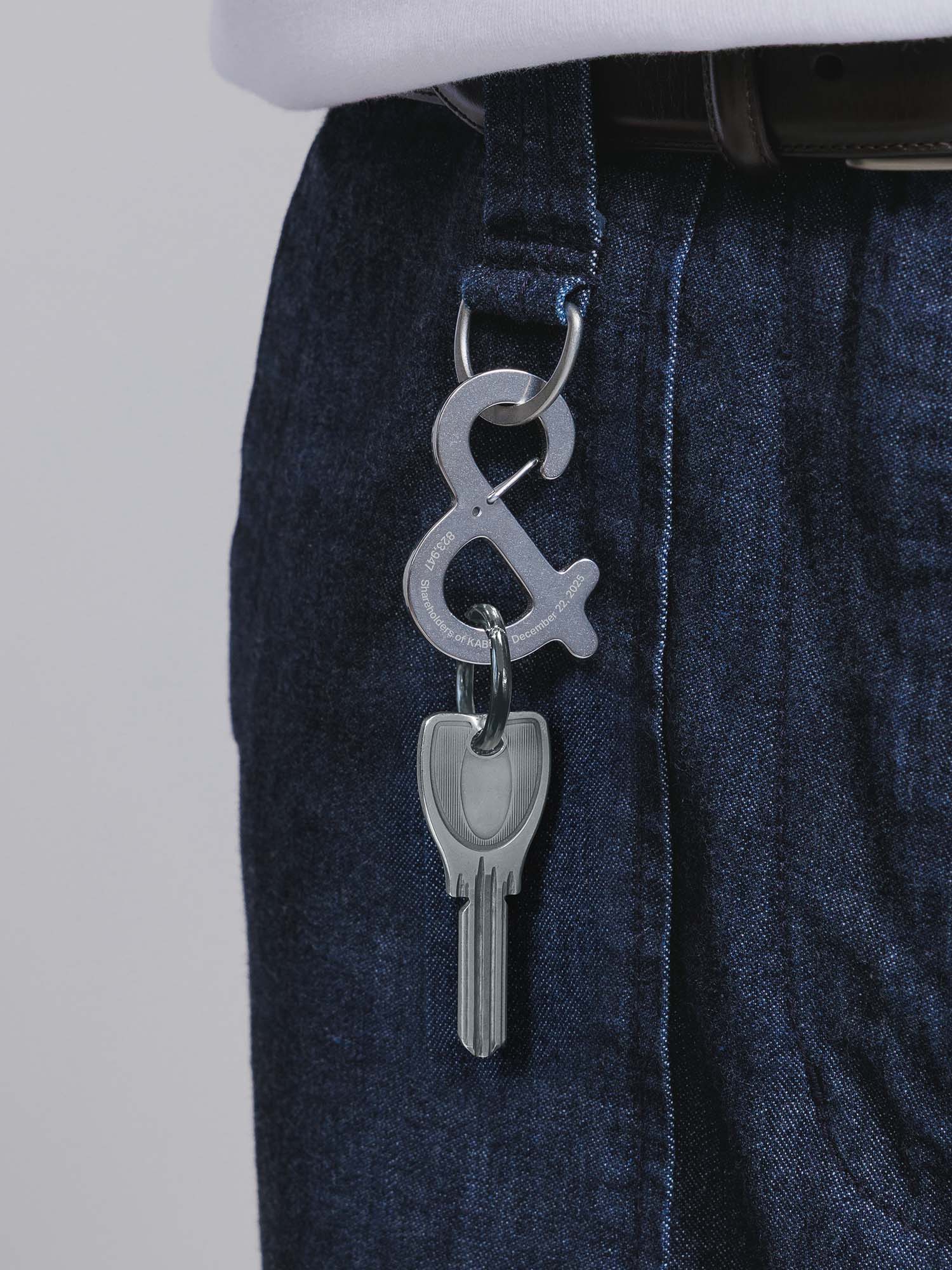 第2期株主誕生記念 &カラビナ